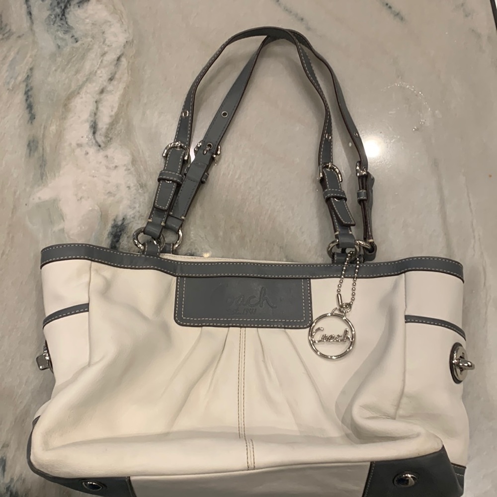 Coach 13759. Winter white/gray . In need of a cleaning and leather conditioner